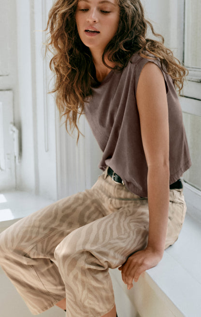 The Off Duty Mid-Rise Bowed Ankle Denim